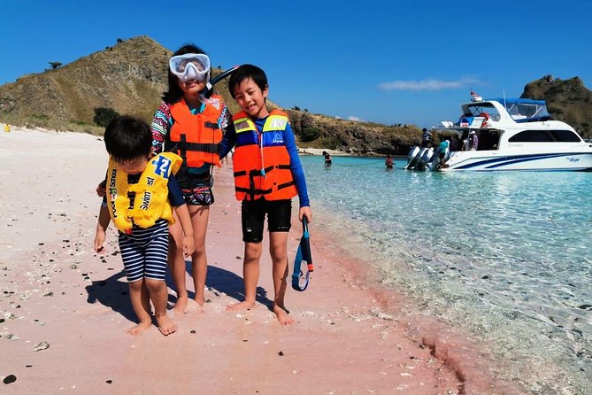 1 Day Komodo Trip By Share Fast Boat - Taka Makassar and Kanawa: snorkeling plus beach breaks