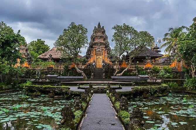 3-Day Private Sightseeing Tour of Bali with Hotel Pickup - Day 3: monument to independence, Nusa Dua sand time, and Uluwatu’s Kecak night