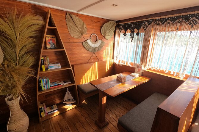 3 Days Deluxe Boat Private Cabin Sailing Trip in Komodo Island - Included meals and snorkeling gear: where the trip feels like value