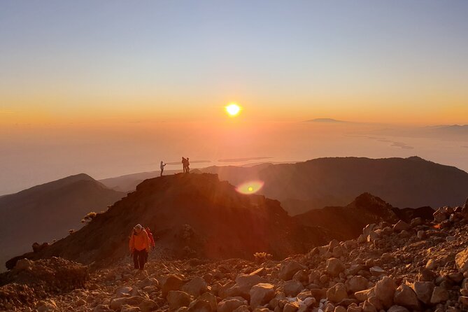 3 Days Mount Rinjani Complete Tour @All In One Price - The guide and porter team: why names like Antok and Merta show up