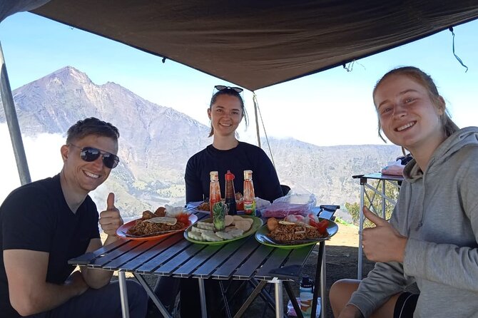 3D 2N Mount Rinjani Trekking Tour To Summit And Lake - Getting to Sembalun and starting at the Rinjani Information Center