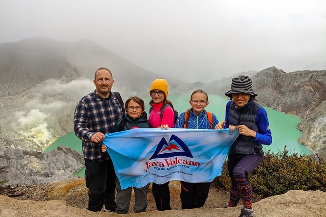 4D3N Ijen Crater,Papuma Beach, Tumpak Sewu Waterfal & Mount Bromo - The Big Scheduling Reality: Early Starts, Long Driving, Moderate Fitness