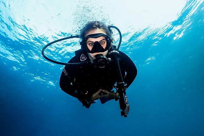 5 Fun Dives in Nusa Lembongan (for certified divers) - Swim with a Mola Mola - Guides make or break it: the calm, pro instruction pattern