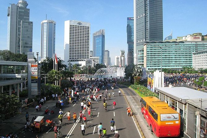 6 Hours Jakarta Private City Tour - (Must Visit Places) - Why This 6-Hour Jakarta Highlights Tour Feels Smart