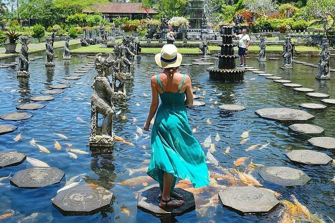 All-Inclusive Lempuyang Temple Gate Of Heaven Tour - Getting around East Bali: private transport, timing, and small-group comfort
