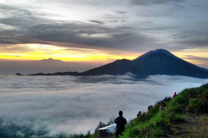 Amazing Mount Batur Sunrise Trekking and Hot Spring - The climb to 1717 m: what the timing really means