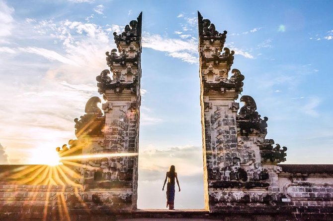Amazing Private Tour: Lempuyang temple, Tirta gangga, Tukad cepung waterfall - Lempuyang Temple (Penataran Agung): Gates of Heaven, Real-Life Waiting