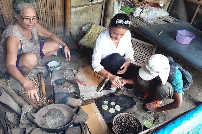 Authentic Yogya Bicycle Tour - The countryside stretch to a Hindu-Buddhist temple stop