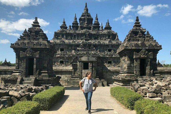 Authentic Yogya Bicycle Tour - Stingless beekeeping and honey tasting, a Java specialty