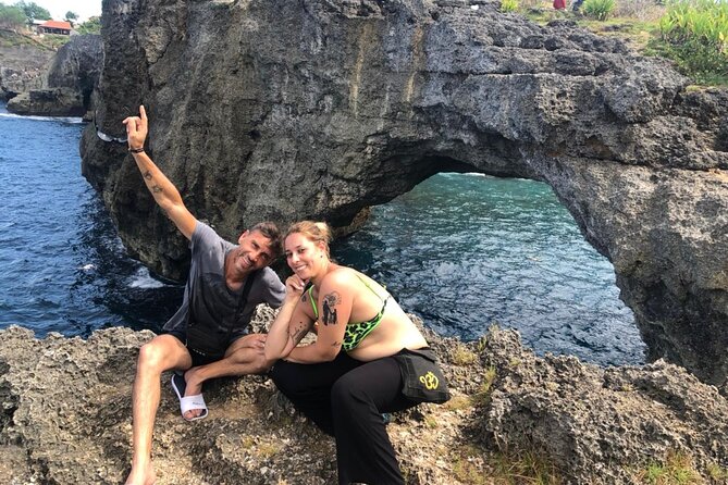 Bali 2 Days Package Nusa Penida and Ubud Tour with All Inclusive - Day 1 in Ubud continues: Monkey Forest, Mas carving center, and Batuan Temple