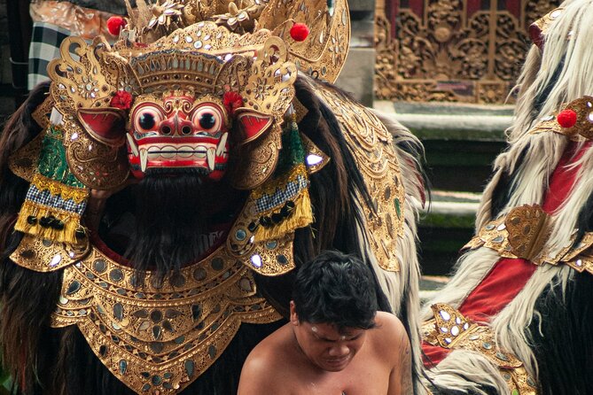 Bali 5 Days and 4 Nights Private Tour - Best and Famous Site - Day 1 in the Uluwatu Zone: Cliff Temples, Kecak Fire Dance, Jimbaran