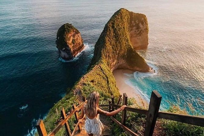 Bali ATV Ride Ubud Waterfall,RiceField,River,Kingkong-Temple cave - The 1.5-hour ATV trek: villages, rivers, rice fields, waterfalls, caves