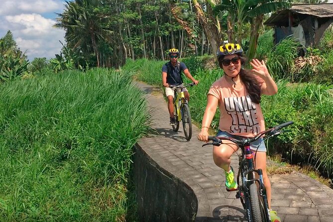 Bali Bike Tour Ubud Area - Safety Setup: Helmet, Support Vehicle, and Follow-Through