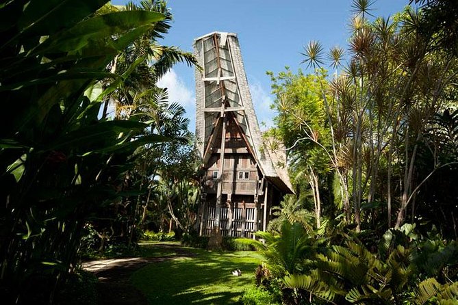 Bali Bird Park Admission Ticket with Hotel Transfer - Your Self-Paced Bird Park Day: paths, shows, and real opportunities to get close