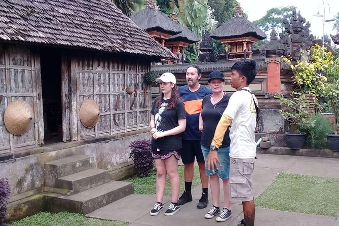Bali Countryside Cycling Adventure - Stop 3: A 7.5-hectare bamboo forest you actually ride through