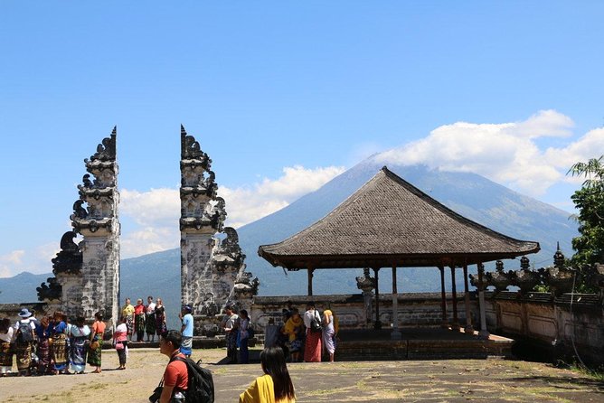 Bali Day Tour : Waterfall & Lempuyang Temple The Gate Of Heaven - East Bali in one long day: why this route feels efficient