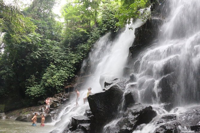 Bali Day Tour : Waterfall & Lempuyang Temple The Gate Of Heaven - Kanto Lampo Waterfall: a strong start with simpler logistics