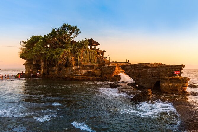 Bali Day Trip to Ubud Highlight Tour and Tanah Lot Temple - Getting Picked Up in Seminyak and Staying Comfortable