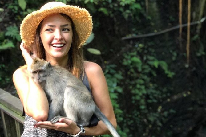 Bali Iconic Tour with Buffet Lunch and Attraction Tickets - Tegenungan Waterfall: the walk that earns the view