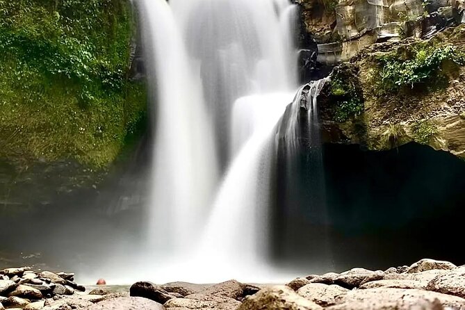 Bali Inclusive Tour: Best Waterfalls Around Ubud Area - Stop 3: Tegenungan, close to Ubud and easy to fit in