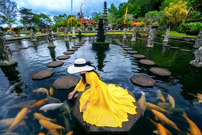 Bali Instagram: Gate of Heaven Temple Tour - Tukad Cepung Waterfall: The Cave Entrance and the Short, Real Hike