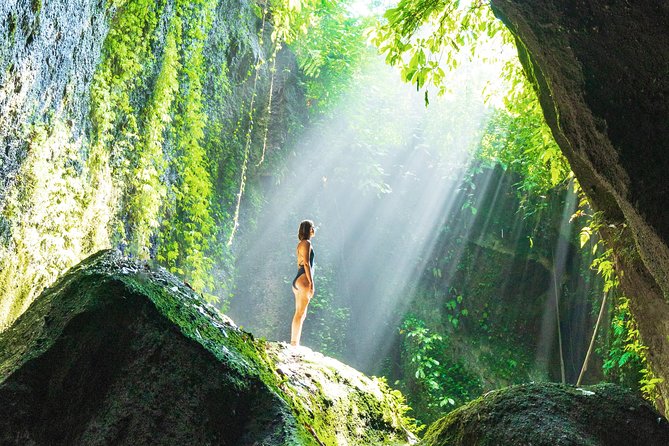 Bali Instagram: Gate of Heaven Temple Tour - Private Driver Advantage: Smooth Routes, Helpful Timing, and Photo Assistance