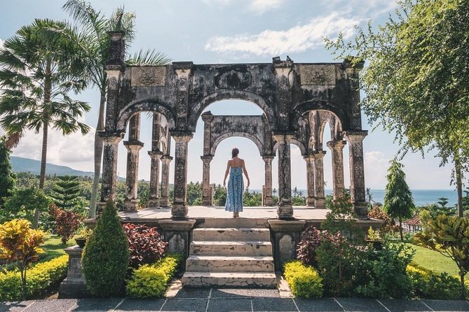 Bali Instagram: Gate of Heaven Tour - Tirta Gangga Water Garden: blessed waters and a water palace