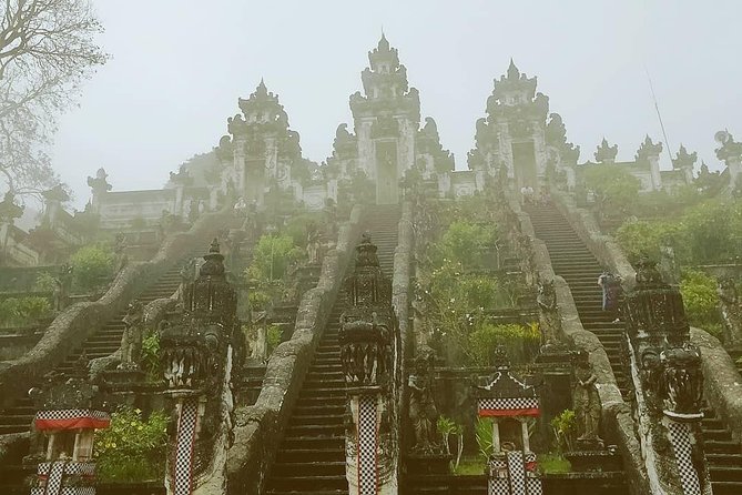 Bali Instagram Tour from Your Hotel (Private & Full-day) - Beaches and Temples on the South Side: Nusa Dua, Monkey Forest, Tanah Lot