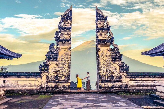 Bali Instagram Tour: Gate of Heaven, Swing and Waterfall Day Tour - Tirta Gangga royal water garden: the calm break between big stops