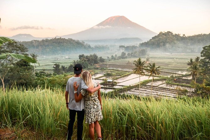 ️ Bali Instagram Tour: The Most Famous Spots (Private & All-Inclusive) - Stop 3: Tukad Cepung Waterfall, Cave Framing Without the Chaos