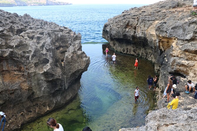 Bali Nusa Penida West Private All-Inclusive Tour - Road Conditions and Island Timing: Expect Heat, Crowds, and Bumpy Wheels