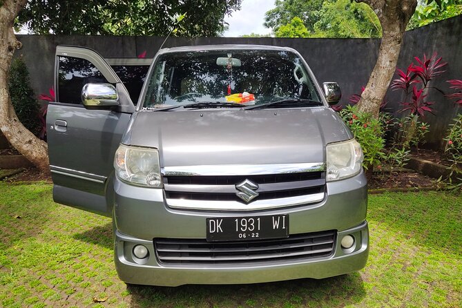 Bali Private Car and Customize Tour With English Speaking Driver - Tanah Lot at sunset peak, Ulun Danu Bratan by the lake, then beach time