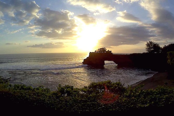 Bali Private Tour: Ulun danu Temple, Iconic Handara Gate & Tanah lot sunset. - Tanah Lot sunset, why the timing matters