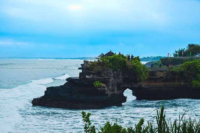 Bali Pura Taman Ayun Temple, Monkey Forest & Tanah Lot Excursion - Guides, English levels, and the shopping pressure factor
