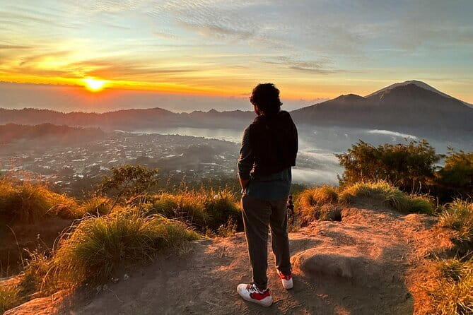 Bali Rainforest Hiking With Canoeing And Waterfall Adventure - Ulun Danu Tamblingan Temple: Where the Pace Slows Down