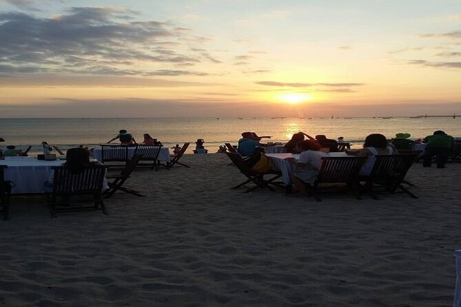 Bali Romantic Seafood Dinner under sunset jimbaran Beach - The dinner itself, what’s on the table