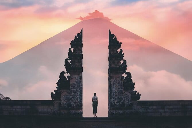Bali Spiritual Shamanic-Palm Reading, Temple Healing Tour - Pickup, Timing, and What to Pack for a Wet-to-Sacred Day
