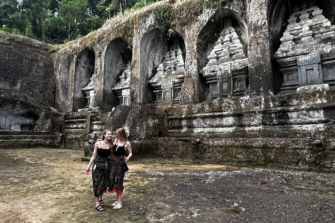 Bali Sunrise Without Hiking: Temples, Rice Terraces & Waterfall - Tirta Empul Temple purification ritual, sacred and simple