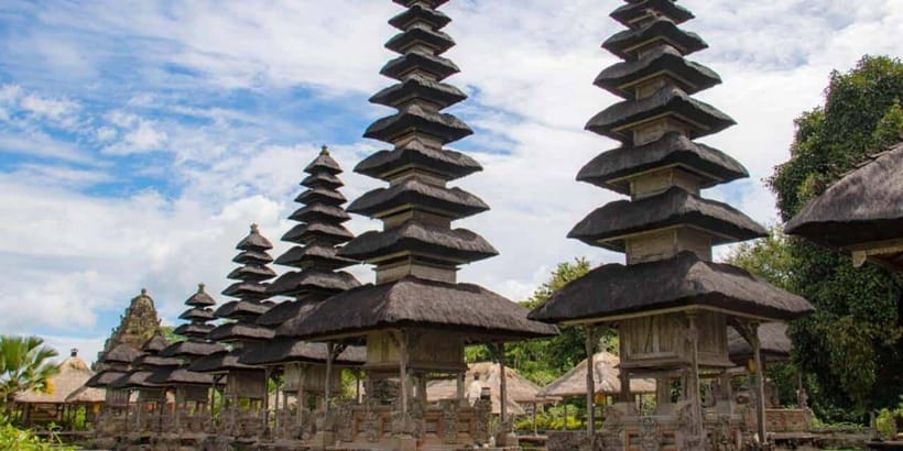 Bali: Tanah Lot Temple Sunset Kecak & Fire Dance Show Ticket - Should You Book This Tanah Lot Kecak & Fire Dance Ticket?