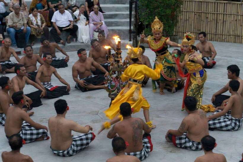 Bali: Tanah Lot Temple Sunset Kecak & Fire Dance Show Ticket - FAQ