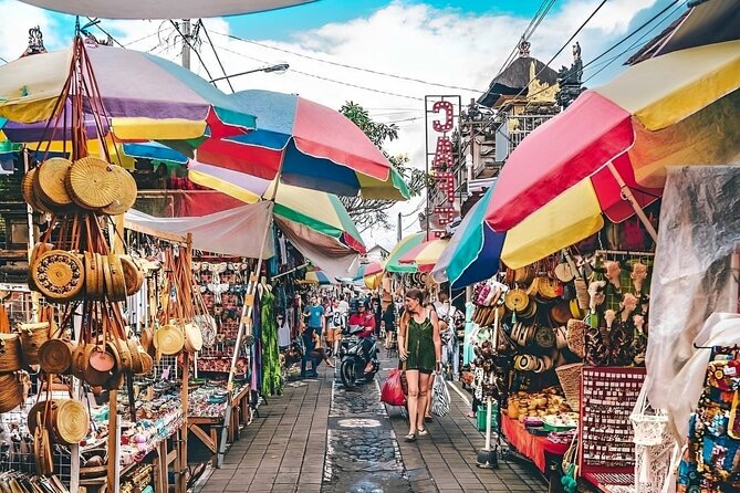 Bali Tour : Best Attractions in Ubud with Rice Terrace - Tegalalang rice terraces and the Tegenungan waterfall reality check