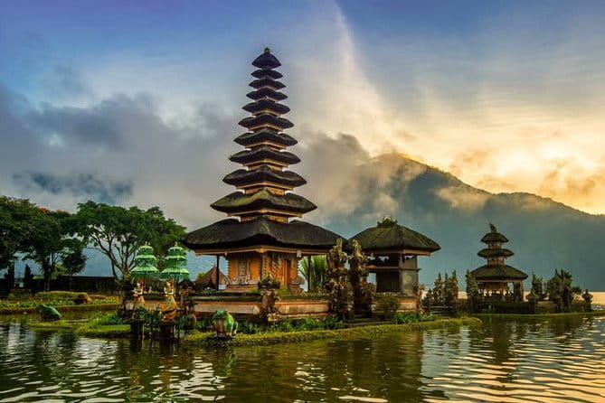 Bali Tour: Tanah Lot, UNESCO Rice Terrace and Water Temple - Private car comfort, plus guides like Dewa, Gusti, and Ketut