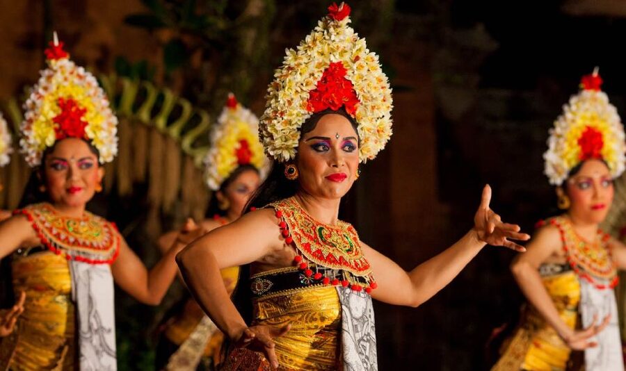 Bali: Ubud Palace Legong Dance Show Ticket - Timing and seats: the decision that changes everything