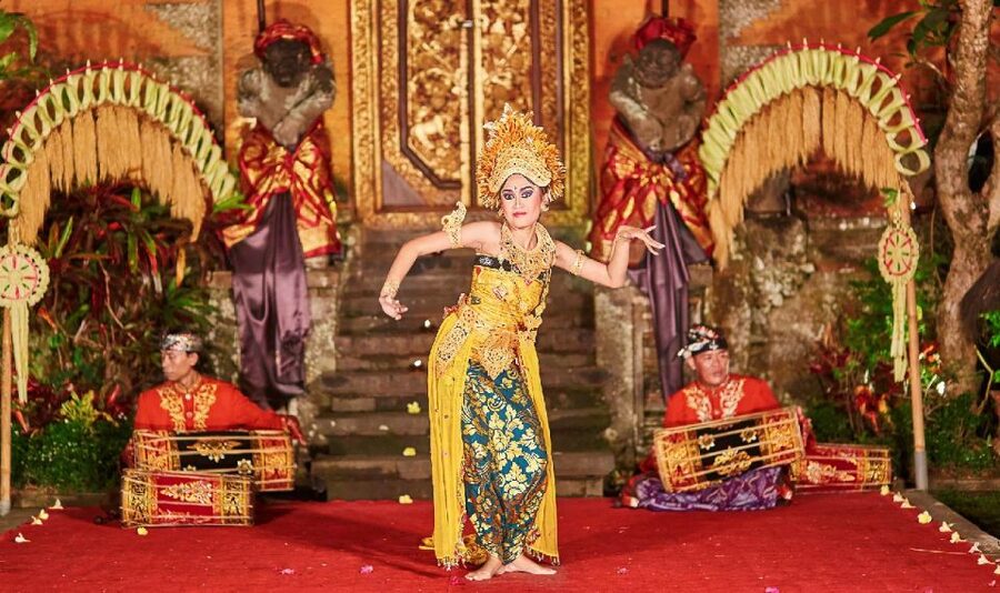 Bali: Ubud Palace Legong Dance Show Ticket - When to pair it with dinner or other Ubud plans
