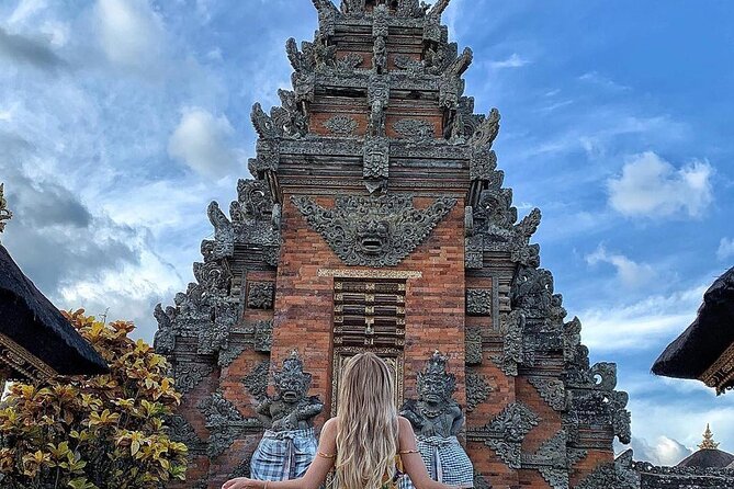 Bali Ubud private Tour with Ubud Bali Driver - FREE WIFI - Real Bali Swing and a lotus temple in central Ubud