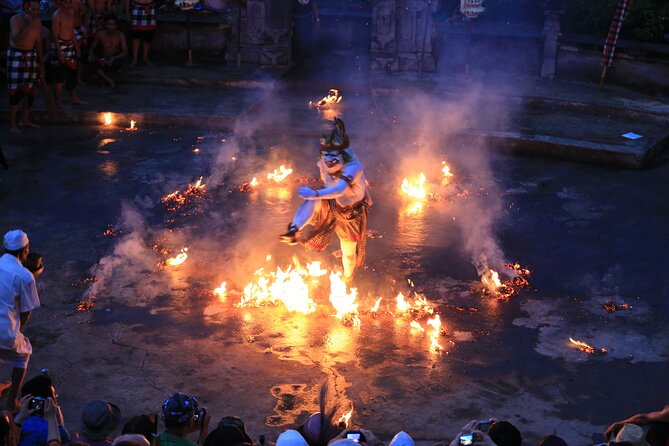 Bali: Uluwatu Kecak Dance Show, Bali Temple, and Lobster Dinner - The Kecak at sunset: brilliant, but the crowd can shape your experience