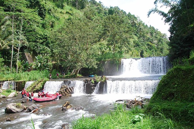Bali White Water Rafting at Telaga Waja River - Lunch and showers: where the day resets