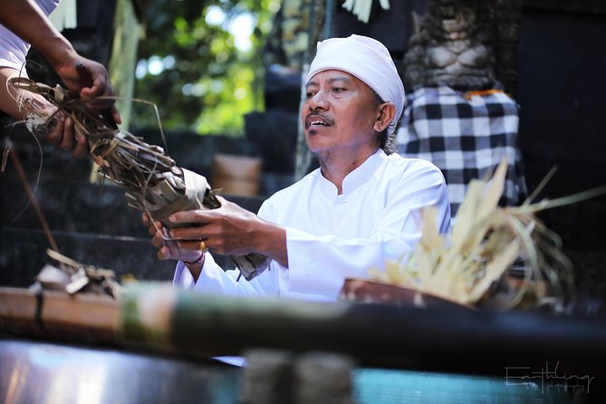 Balinese Village Experience - Balinese cakes, coffee, and a scenic warung lunch