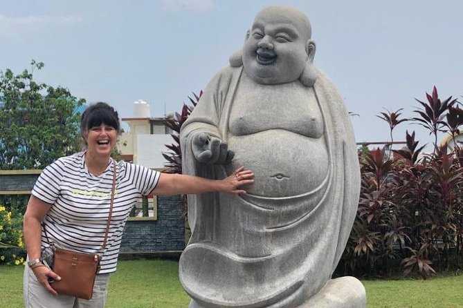 Batam Transport With Female Driver - Stop 1: Welcome To Batam Monument (10-minute photo stop)