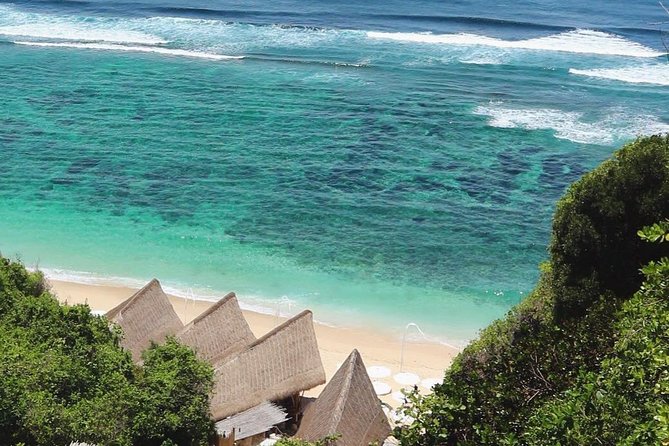 Best Bali Beaches - Uluwatu Temple - FREE Wi-Fi - Padang Padang: waves, surf culture, and a famous movie beach vibe